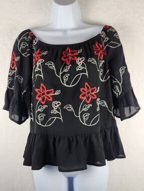 Candie's Black Peasant‎ Top with Red Floral Embroidery Women's Size Medium